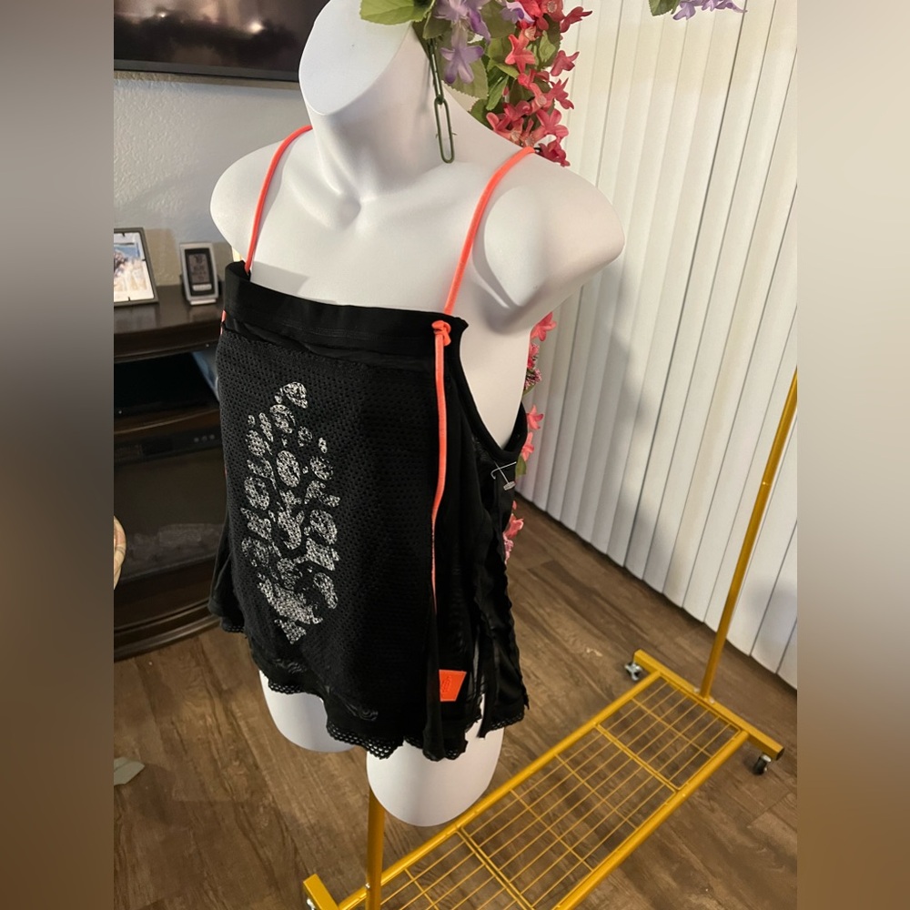 ๐NWOT๐ FP Movement Mesh Tank, Size: XS, Layered, Neon Orange Adjustable Straps. - Picture 5 of 5